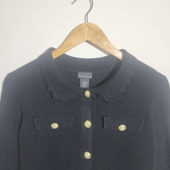 Tahari Black Cropped Textured Knit Cardigan Scalloped Collar Gold Buttons XS - Picture 4 of 7